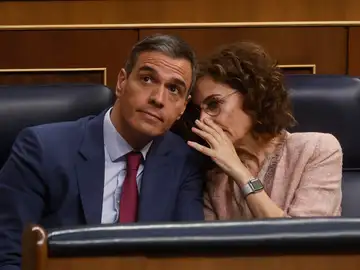 Pedro Sánchez y María Jesús Montero Pedro Sánchez y María Jesús Montero