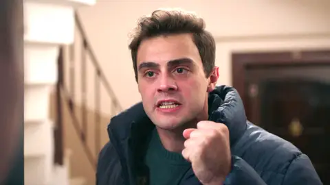 Avance semanal de Hermanos: “Atrapa solo mi sonrisa, ¡mi ira es demasiado para ti!” Avance semanal de Hermanos: “Atrapa solo mi sonrisa, ¡mi ira es demasiado para ti!”
