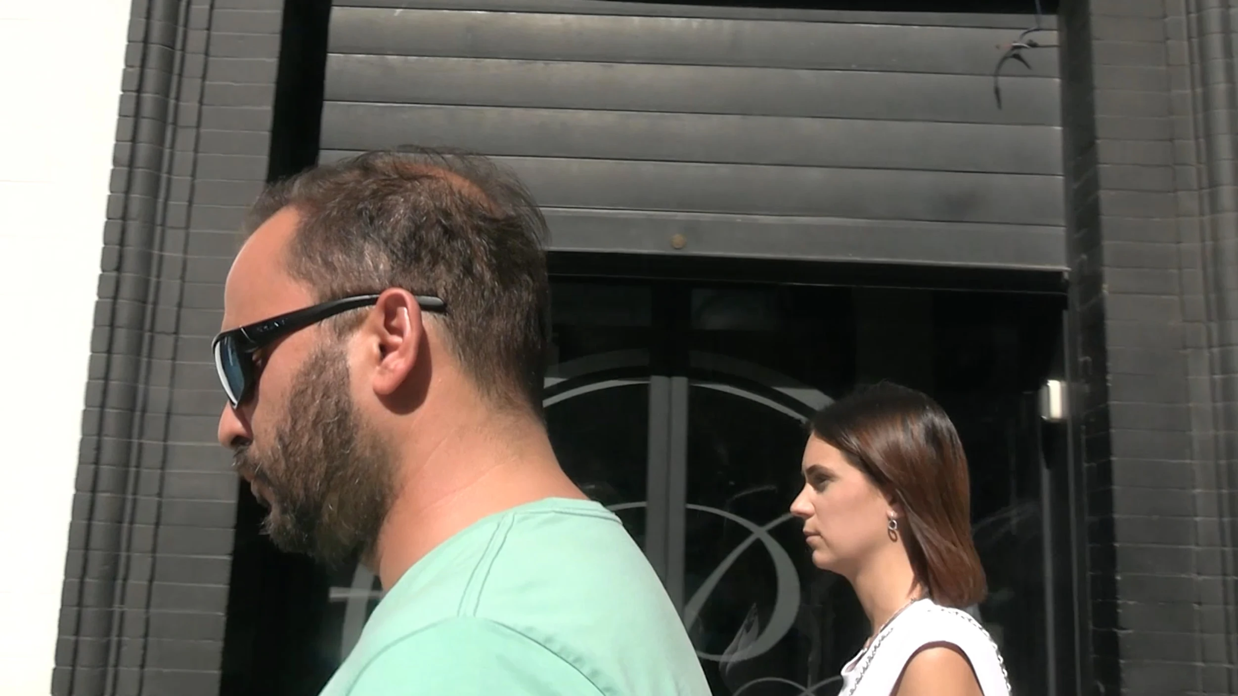 Antonio Tejado y su novia Samara saliendo de su domicilio Antonio Tejado y su novia Samara saliendo de su domicilio
