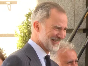 Felipe VI bromeando con la prensa Felipe VI bromeando con la prensa