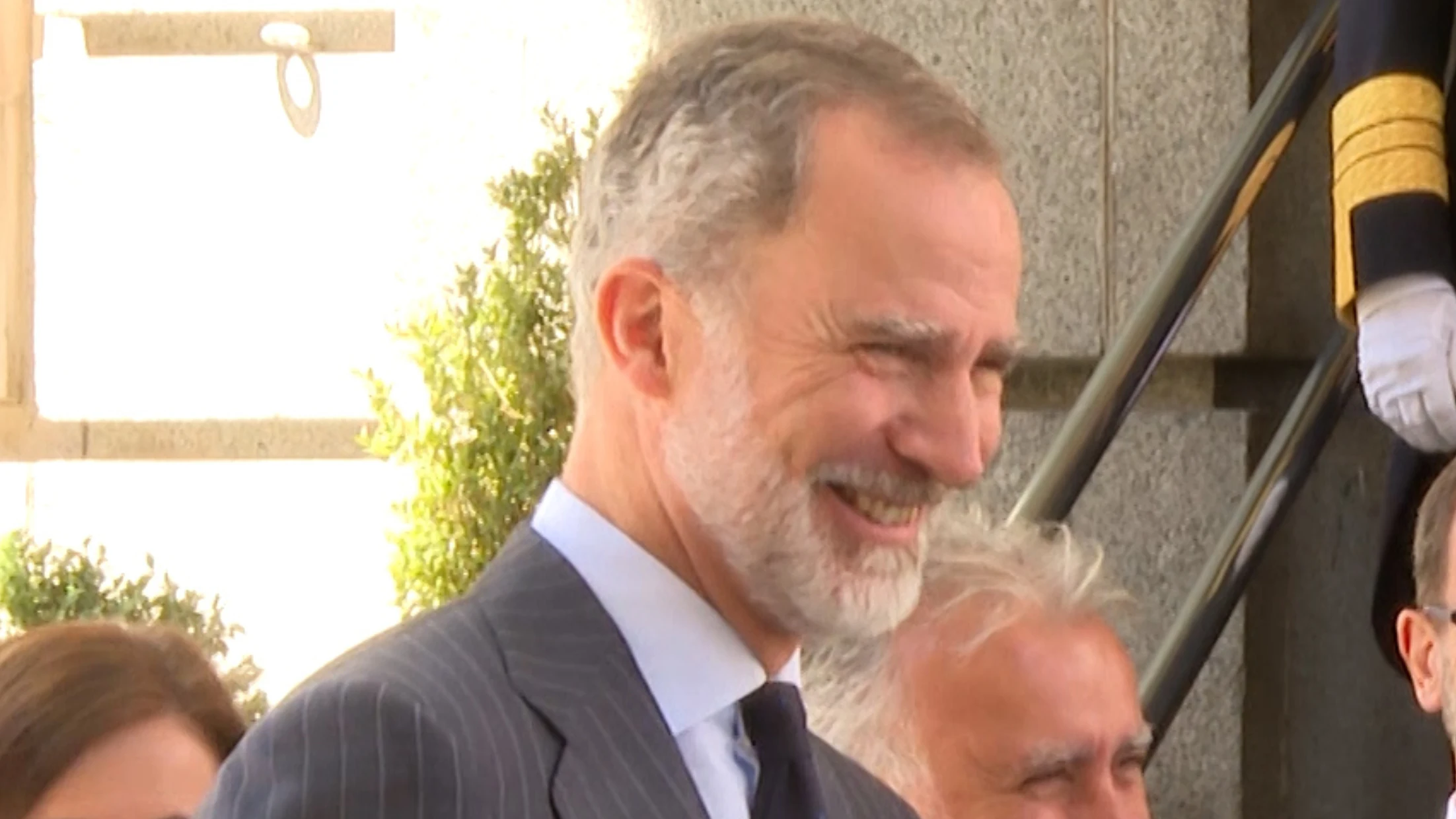 Felipe VI bromeando con la prensa Felipe VI bromeando con la prensa