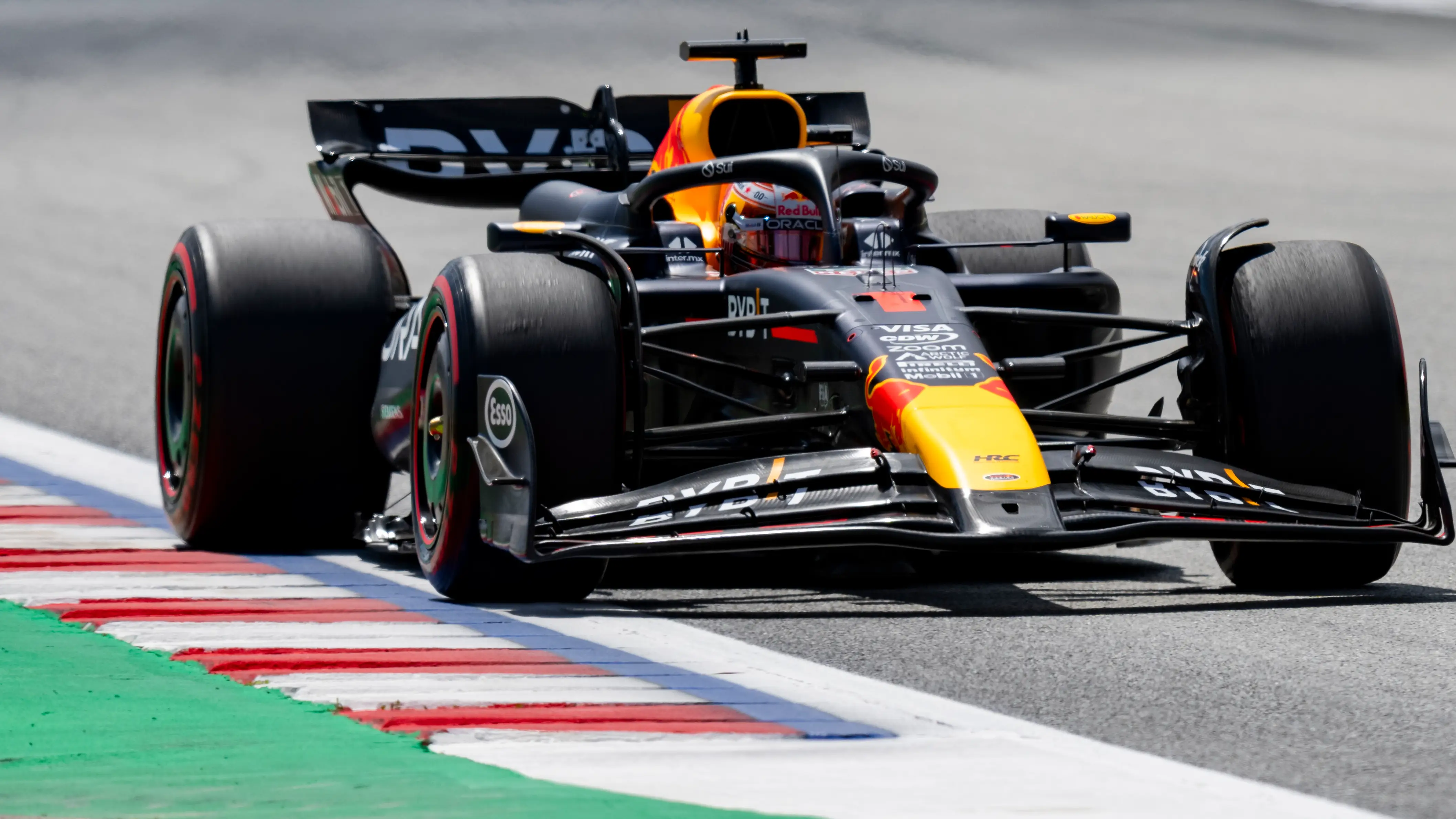 Max Verstappen durante la carrera del GP de Espa&ntilde;a 2024