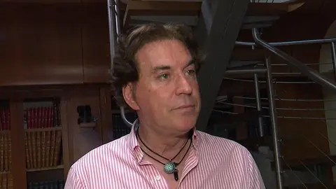 Pipi Estrada en la presentación del libro de Paloma Barrientos Pipi Estrada en la presentación del libro de Paloma Barrientos