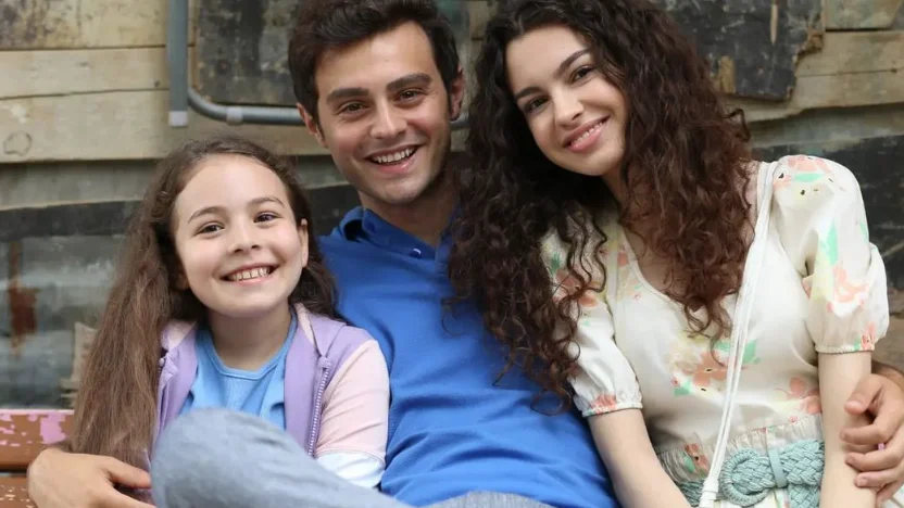 Ömer, Asiye y Emel Ömer, Asiye y Emel