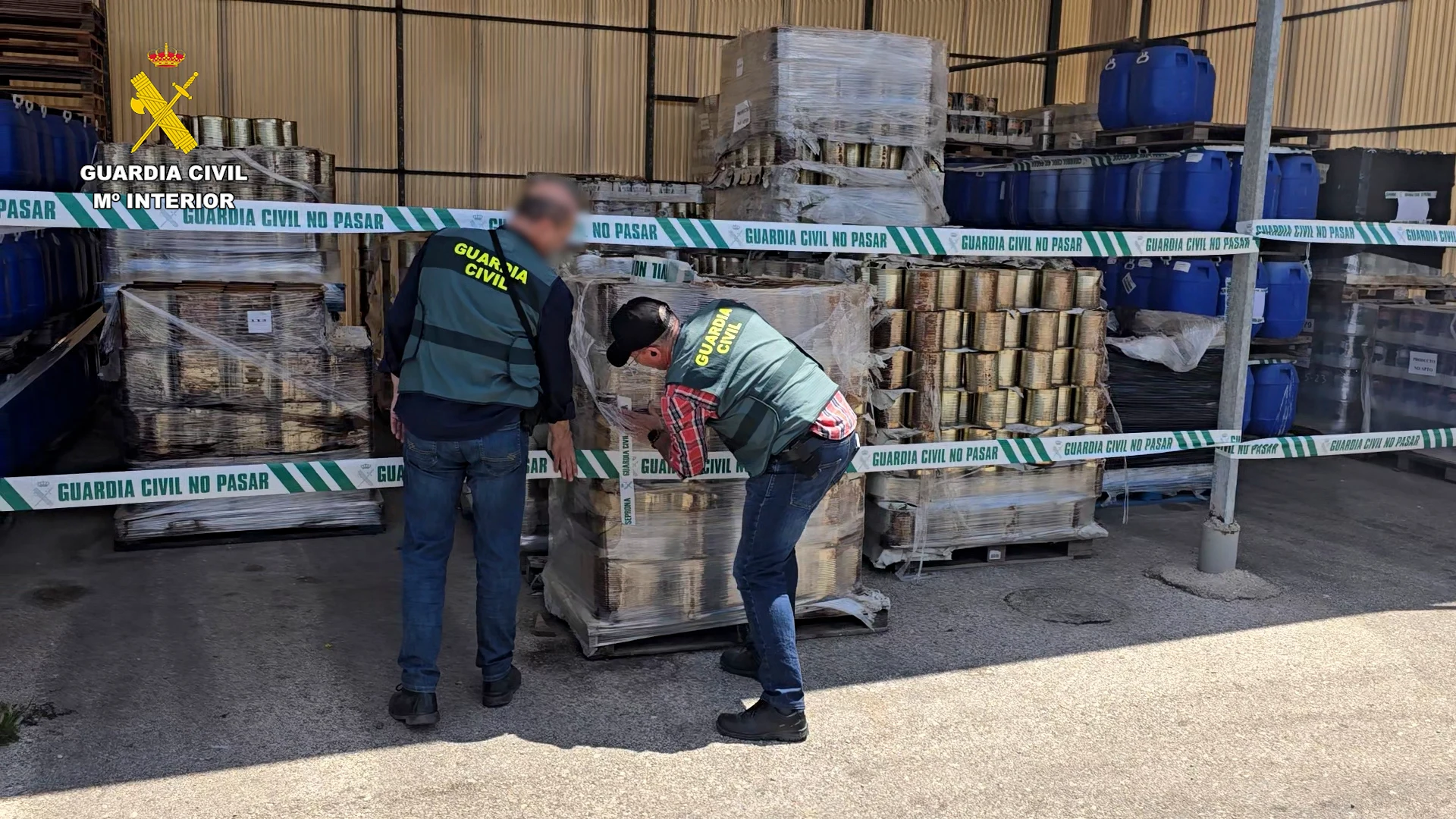 Inmovilizan 80 toneladas de aceitunas y encurtidos Inmovilizan 80 toneladas de aceitunas y encurtidos