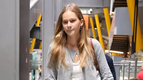 Irene Urdangarin, en el aeropuerto de Madrid Irene Urdangarin, en el aeropuerto de Madrid