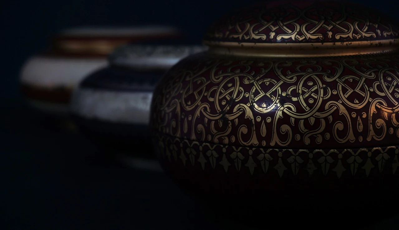 Imagen de archivo de una urna funeraria