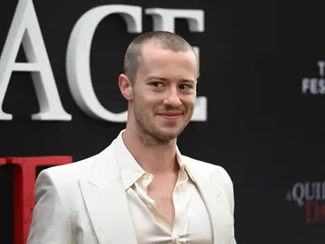 Joseph Quinn en la premiere de Un lugar tranquilo: Día 1 en Nueva York Joseph Quinn en la premiere de Un lugar tranquilo: Día 1 en Nueva York