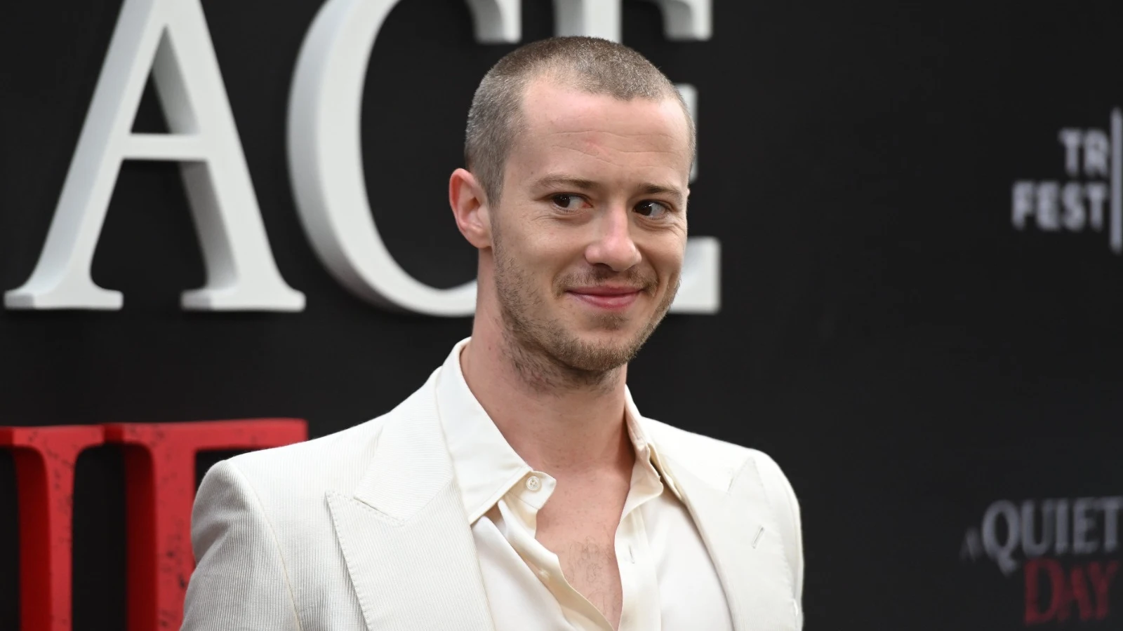 Joseph Quinn en la premiere de Un lugar tranquilo: D&iacute;a 1 en Nueva York