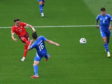 El golazo de Ruben Vargas a Italia El golazo de Ruben Vargas a Italia