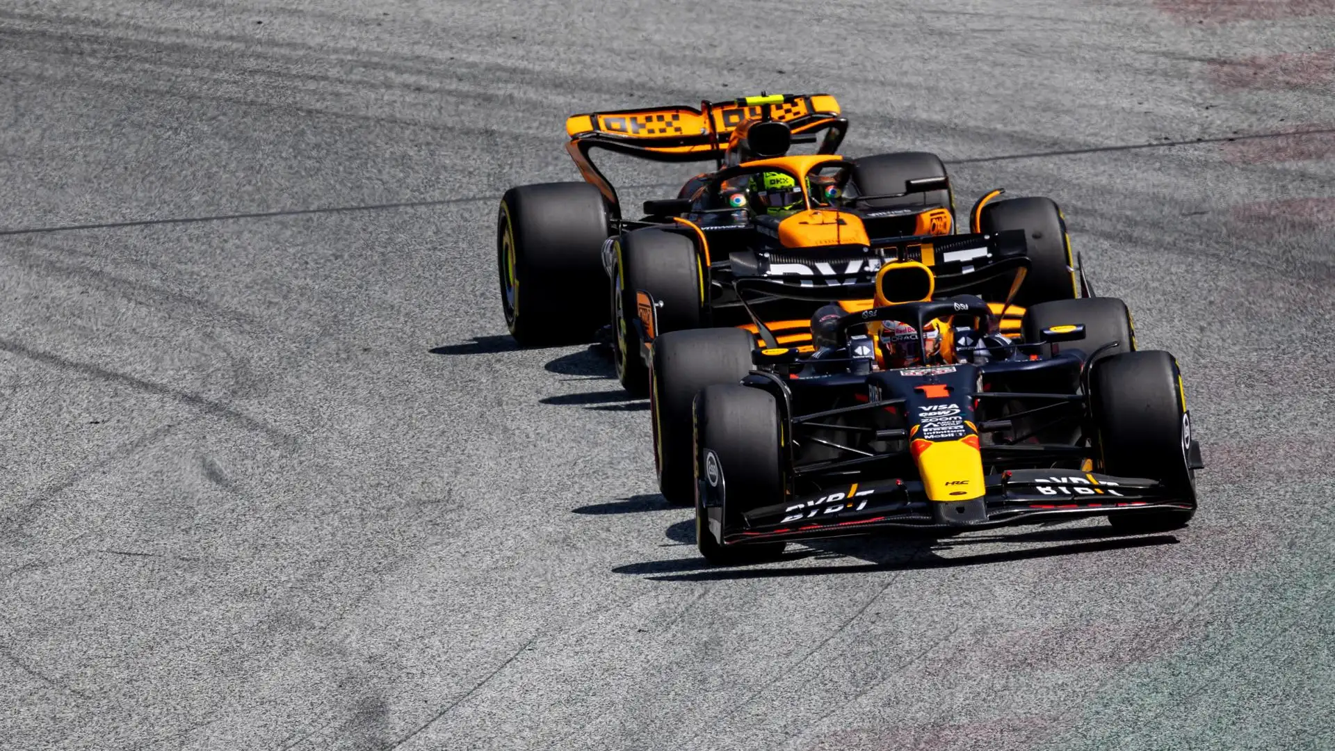 Norris persiguiendo a Verstappen en el Red Bull Ring