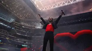 Manuel Carrasco en su concierto en el Estadio Santiago Bernabéu Manuel Carrasco en su concierto en el Estadio Santiago Bernabéu