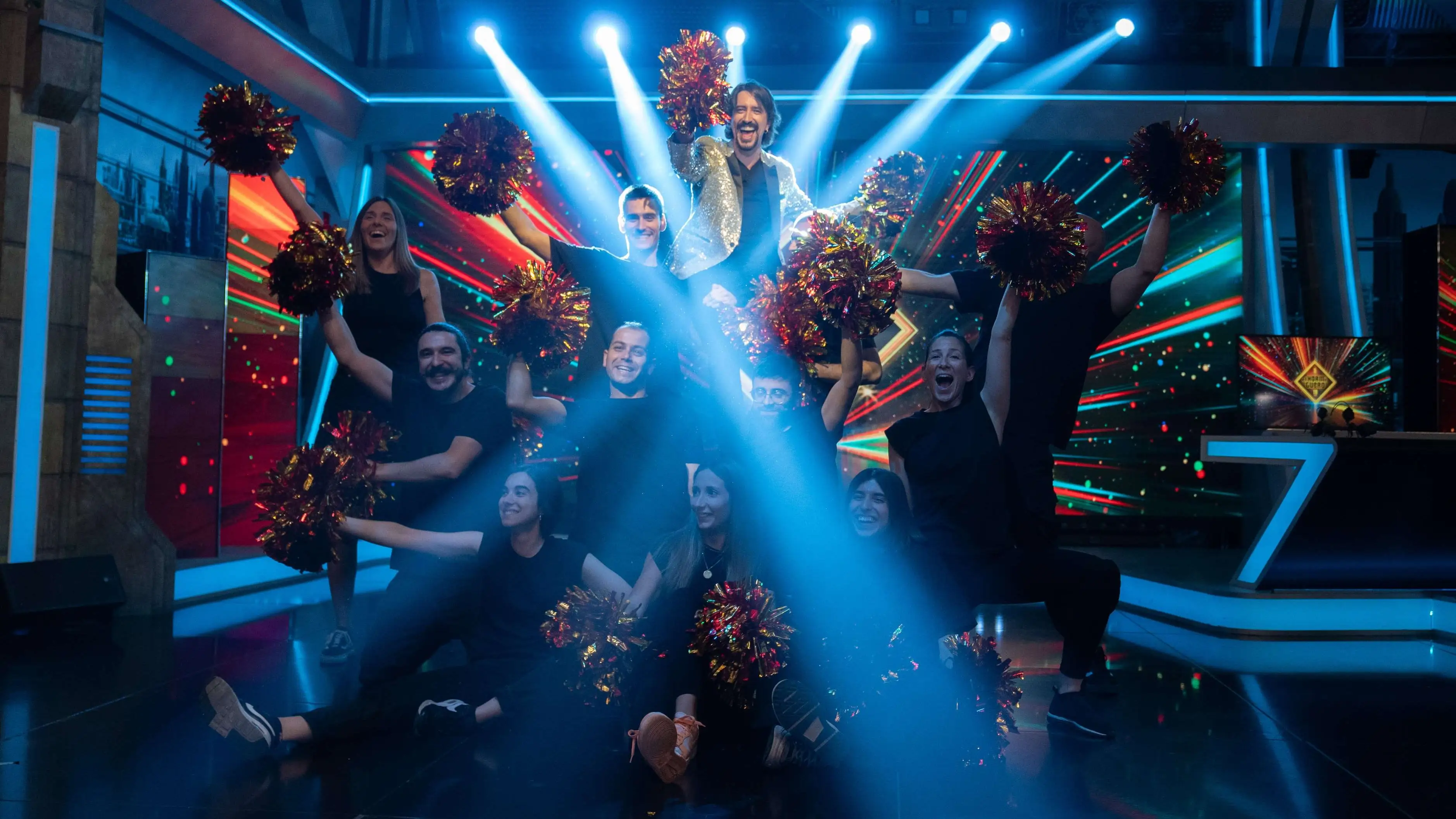 ¡Puro show! El equipo de ciencia de El Hormiguero despide la temporada con un increíble espectáculo ¡Puro show! El equipo de ciencia de El Hormiguero despide la temporada con un increíble espectáculo