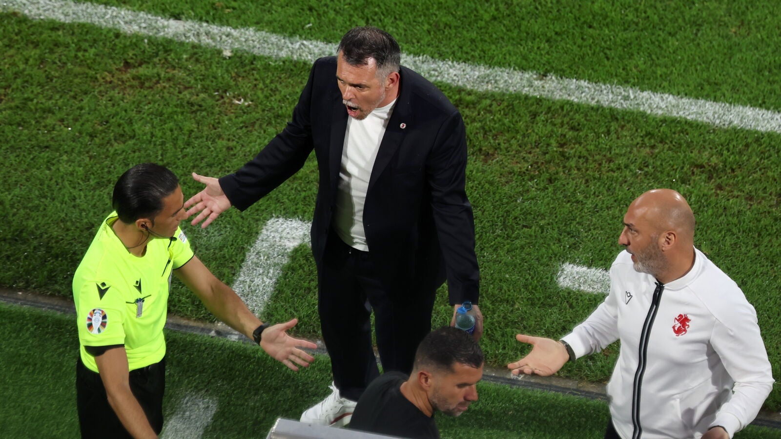 Las quejas de Georgia por el primer gol de Rodri: 