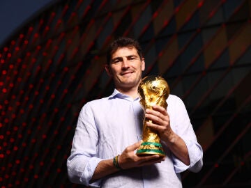 Iker Casillas con la Copa del Mundo