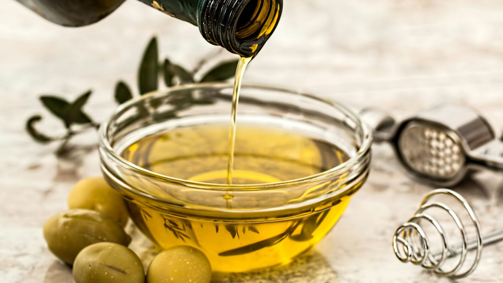 ¿Cuánto valdrá una botella de aceite de oliva ahora que no tienen IVA?