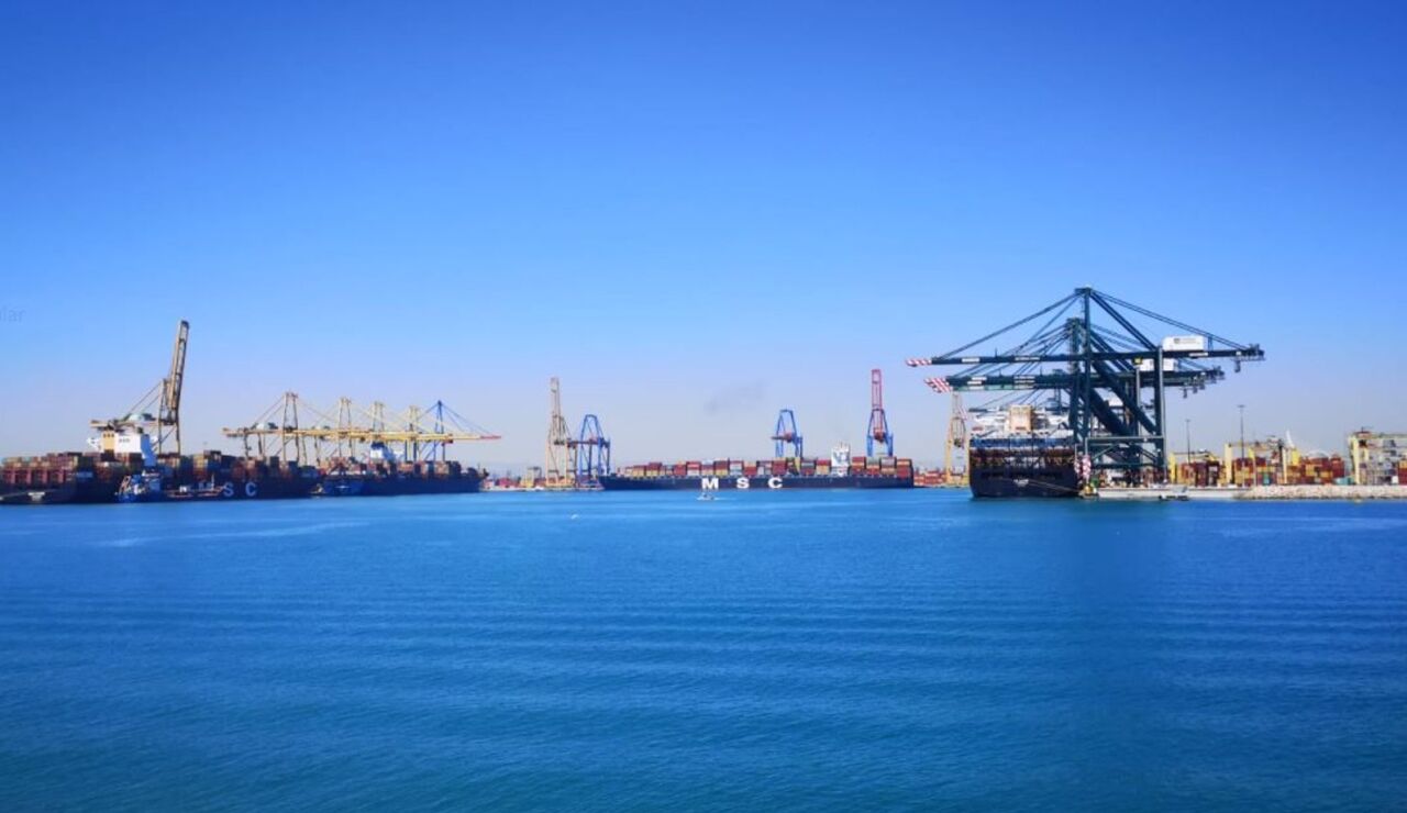 Vista del puerto de Val&egrave;ncia