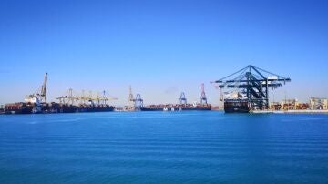 Vista del puerto de Val&egrave;ncia