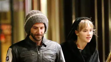 Bradley Cooper y Suki Waterhouse en 2013
