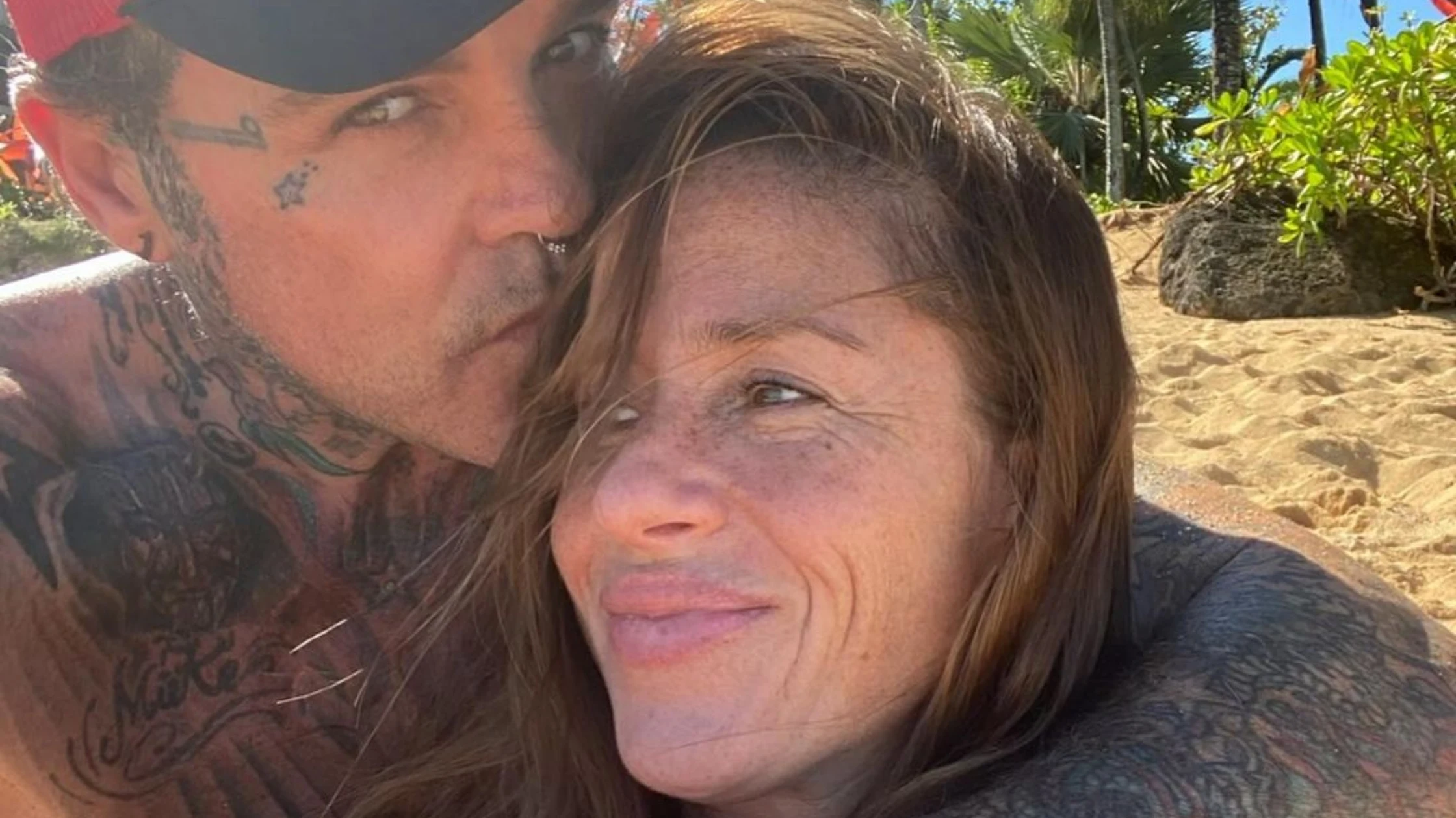 Soleil Moon Frye con su ex, el rapero Shifty Shellshock Soleil Moon Frye con su ex, el rapero Shifty Shellshock