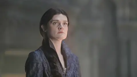 Gayle Rankin como Alys Rivers, la bruja de Harrenhal, en La Casa del Dragón