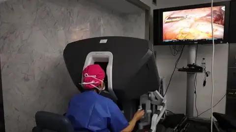 Una técnica que mueve el útero para protegerlo de los efectos de los tratamientos oncológicos Una técnica que mueve el útero para protegerlo de los efectos de los tratamientos oncológicos