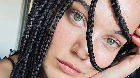 Pinar Deniz, Ceylin en Secretos de familia, sorprende a sus seguidores con un cambio de look muy veraniego Pinar Deniz, Ceylin en Secretos de familia, sorprende a sus seguidores con un cambio de look muy veraniego