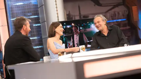 Marta Nieto y José Coronado son puestos a prueba por Las hormigas con unas preguntas románticas Marta Nieto y José Coronado son puestos a prueba por Las hormigas con unas preguntas románticas