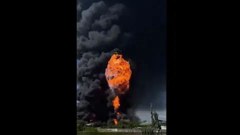 Explosión en una fábrica de resina de Taiwán. Explosión en una fábrica de resina de Taiwán.