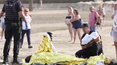 El drama de la inmigración en Canarias Antena 3 Noticias