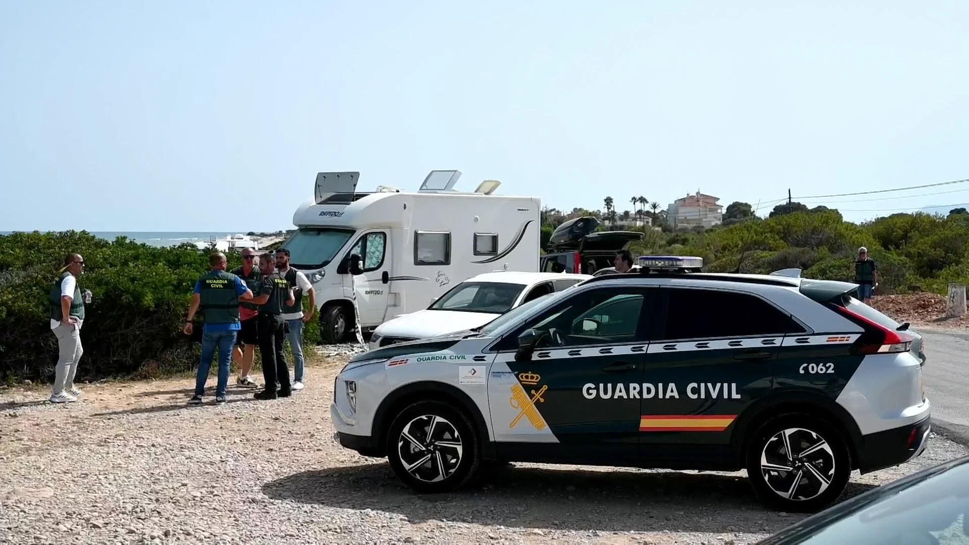 Hallan el cuerpo de una mujer en una caravana