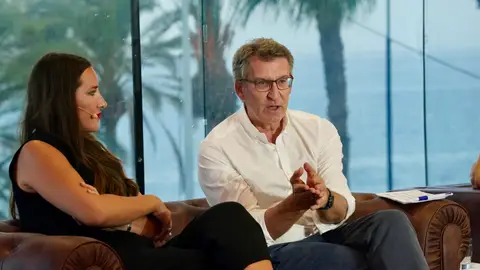 El presidente del PP, Alberto Núñez Feijóo, durante la Escuela de Verano de Nuevas Generaciones del PP El presidente del PP, Alberto Núñez Feijóo, durante la Escuela de Verano de Nuevas Generaciones del PP
