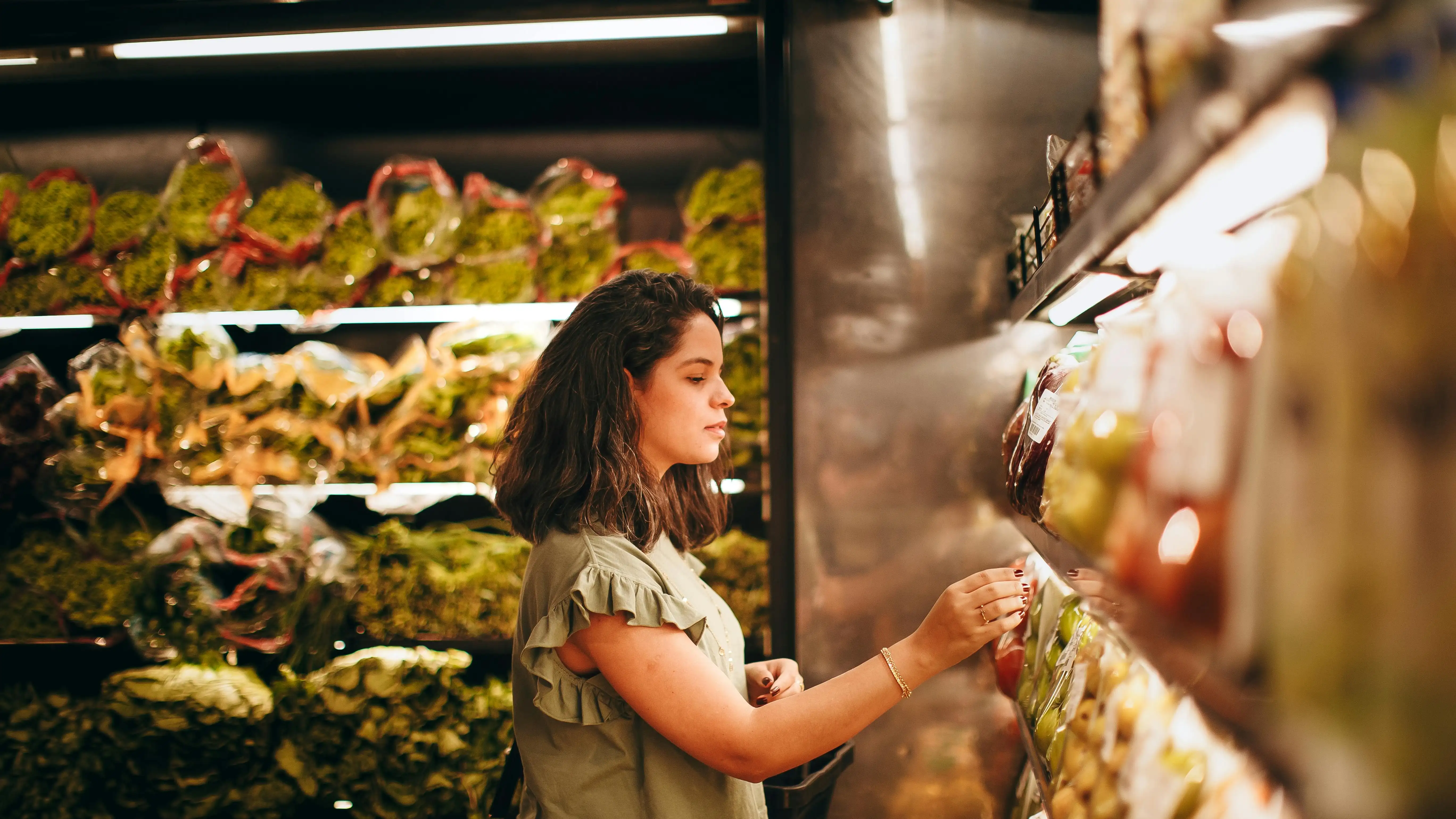 Imagen de archivo Pexels supermercado con lechugas