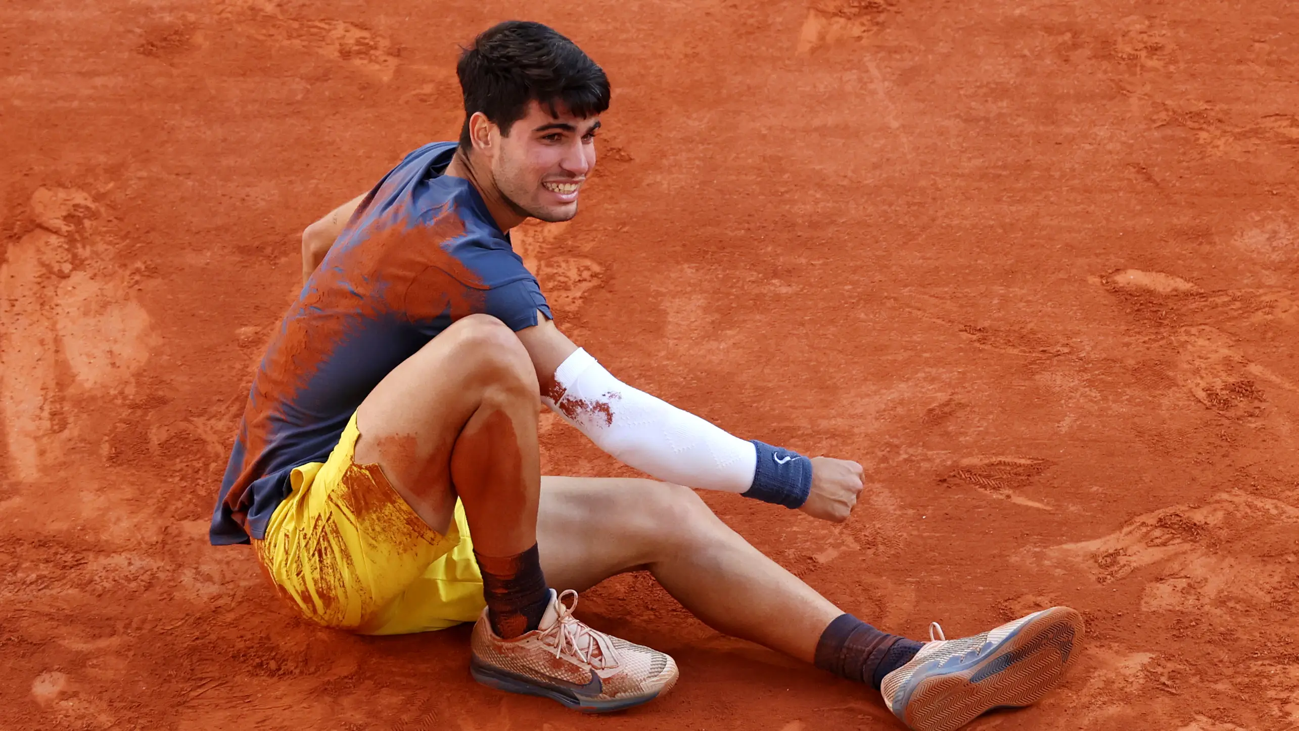 Carlos Alcaraz, tras ganar su primer t&iacute;tulo de Roland Garros
