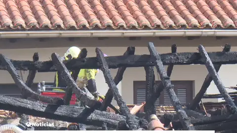 Cinco heridos por un incendio en un edificio en Mutriku, en Gipuzkoa Cinco heridos por un incendio en un edificio en Mutriku, en Gipuzkoa