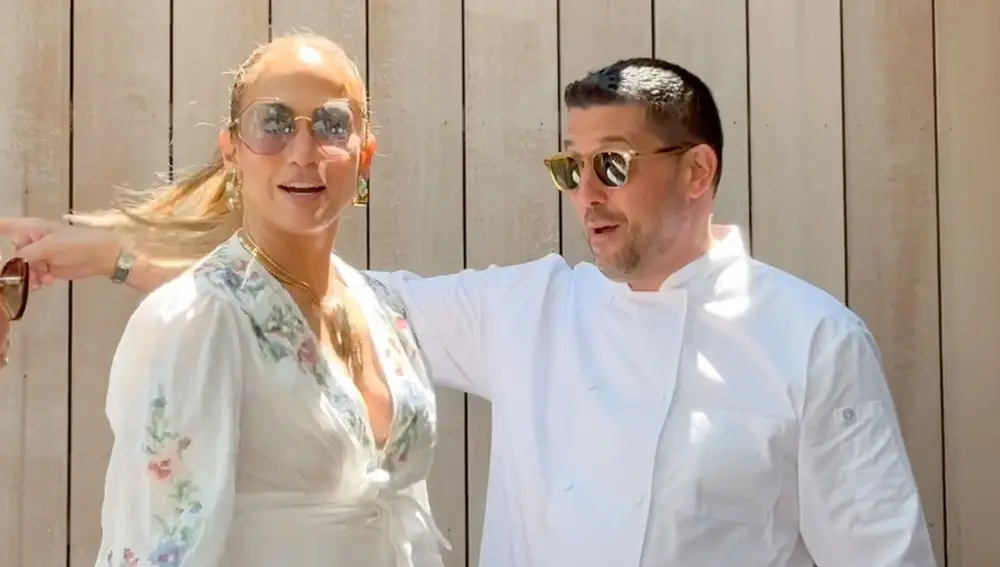 Jennifer López en Arthur and Sons Jennifer López en Arthur and Sons