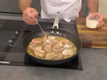 El truco rápido de Karlos Arguiñano para hacer que la salsa se espese El truco rápido de Karlos Arguiñano para hacer que la salsa se espese