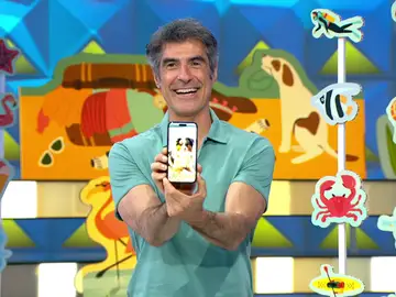 Jorge Fernández nos presenta a su perrita en el programa especial de ‘La ruleta de la suerte’ Jorge Fernández nos presenta a su perrita en el programa especial de ‘La ruleta de la suerte’