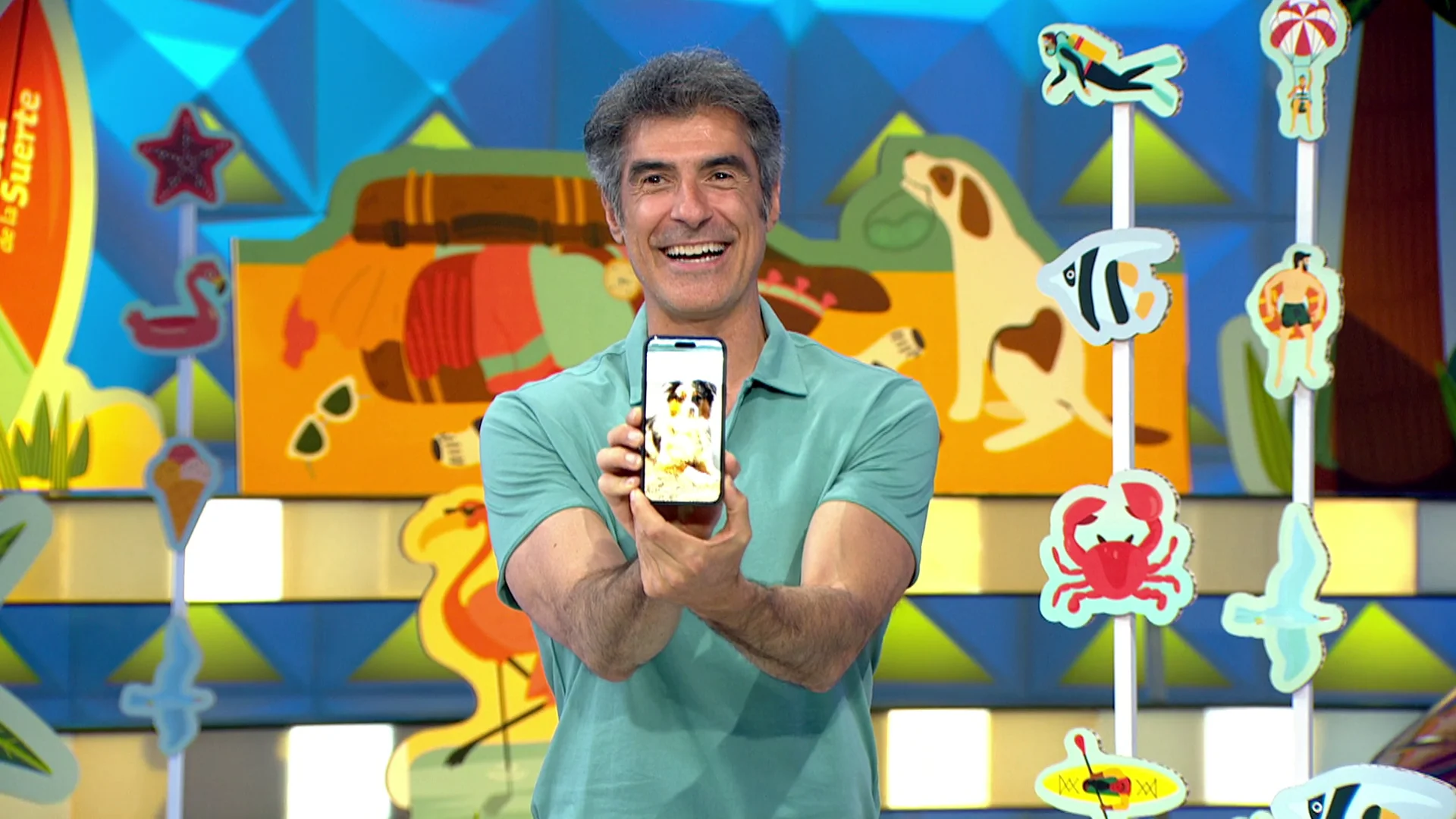 Jorge Fern&aacute;ndez nos presenta a su perrita en el programa especial de &lsquo;La ruleta de la suerte&rsquo;