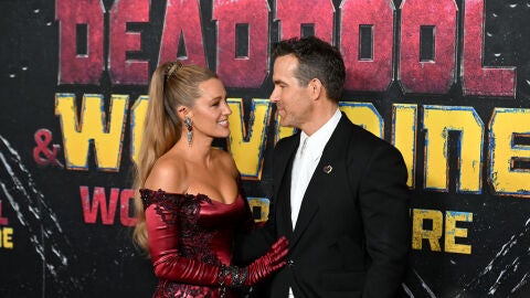 Ryan Reynolds y Blake Lively en la premiere de Deadpool y Lobezno