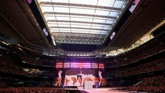 Concierto de Karol G en el Santiago Bernab&eacute;u