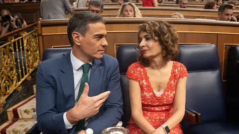 Pedro Sánchez y la ministra María Jesús Montero Pedro Sánchez y la ministra María Jesús Montero