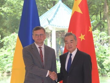 China's top diplomat Wang Yi meets Ukraine's Foreign Minister Kuleba in Guangzhou