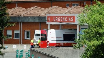 Imagen de archivo de la rampa de urgencias del Hospital de Arriondas