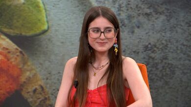 Roro, la influencer criticada en redes por cocinar para su novio Pablo: 