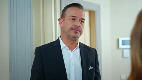 Doğan comienza a arrepentirse de su decisión en el próximo capítulo de Pecado Original Doğan comienza a arrepentirse de su decisión en el próximo capítulo de Pecado Original