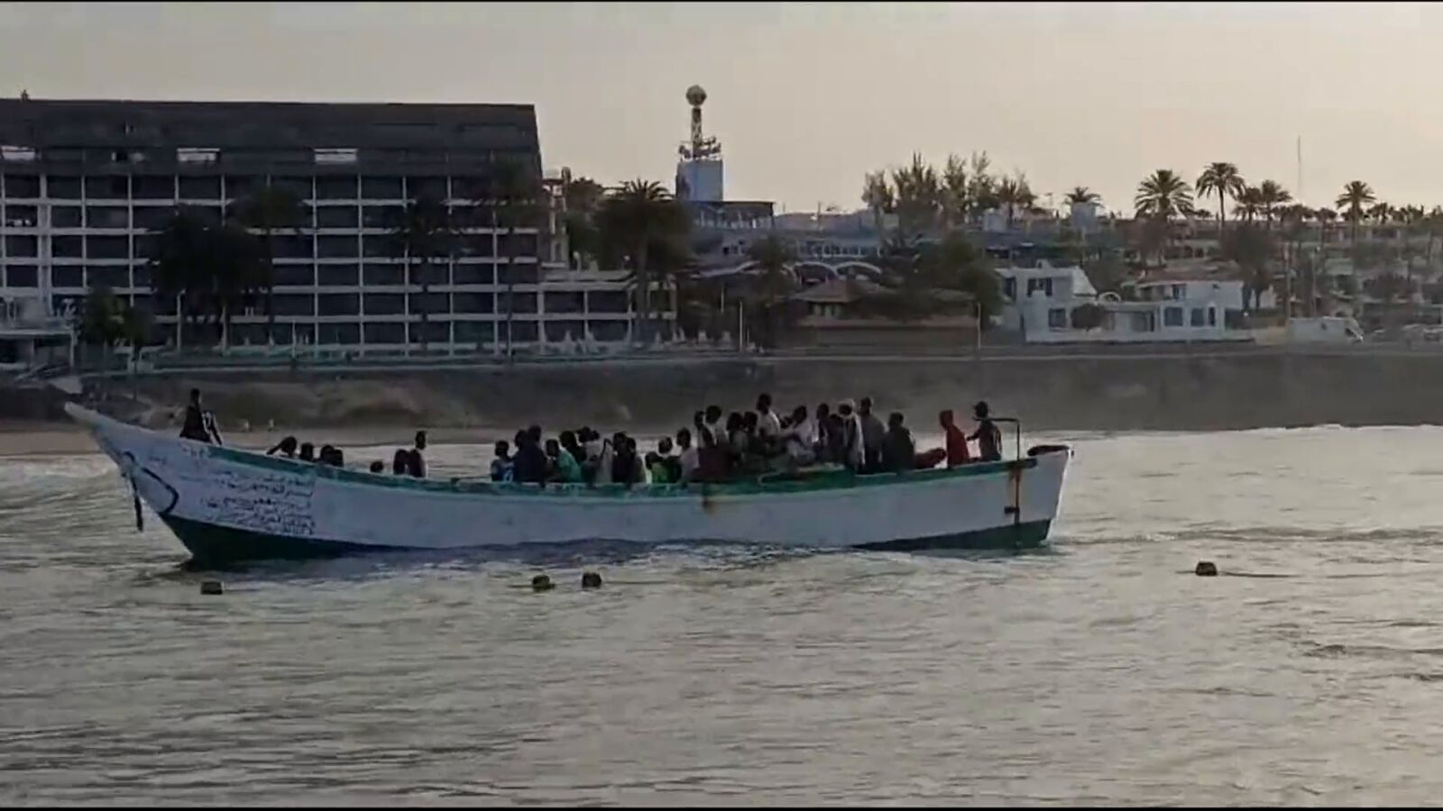 Una travesía peligrosa: menores migrantes no acompañados llegan a España