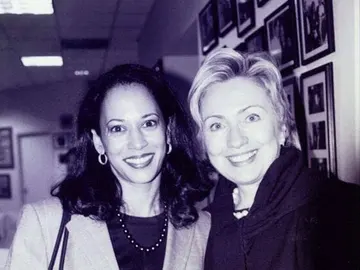 Hillary Clinton y Kamala Harris Hillary Clinton y Kamala Harris