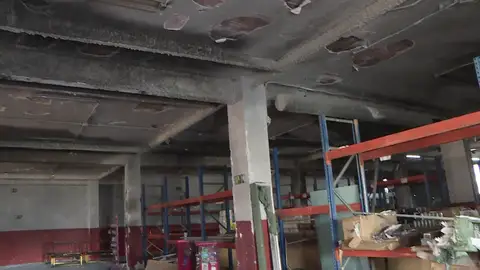 Queman una ludoteca dos veces en dos meses en Peligros (Granada): "Tenemos miedo a un nuevo fuego" Queman una ludoteca dos veces en dos meses en Peligros (Granada): "Tenemos miedo a un nuevo fuego"