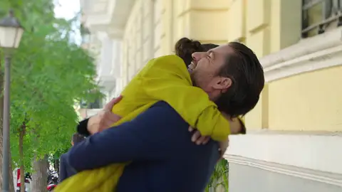 Cata y Yago celebran que su primer timo juntos haya sido un éxito Cata y Yago celebran que su primer timo juntos haya sido un éxito